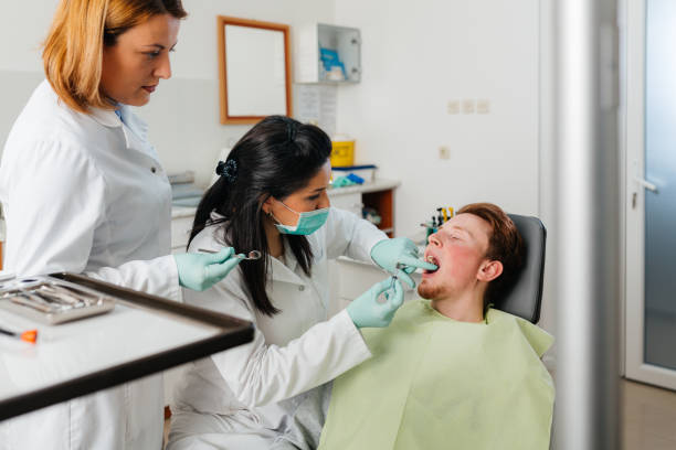 Best Emergency Denture Repair in Oak Leaf, TX